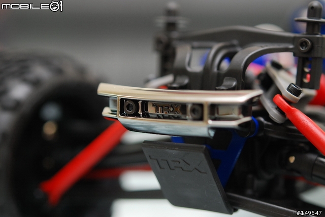 [開箱] -Traxxas 1/16  E-REVO + 小改1/10人字胎