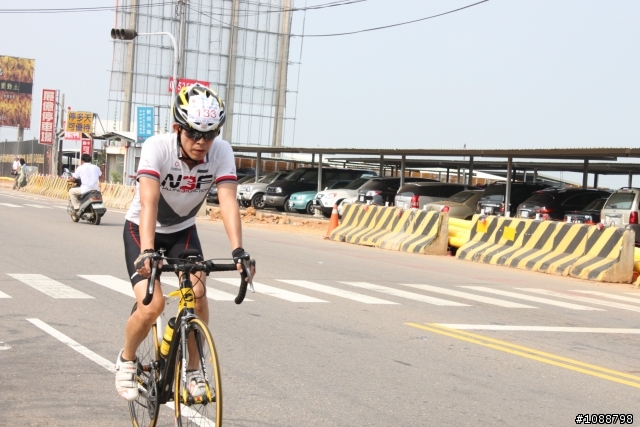 2010.09.03新增-2010.08.22 環台中100K拉力賽-車友照片(鯉魚潭轉140縣道&航空站補給站前)(持續新增中,請耐心等候~謝謝大家)