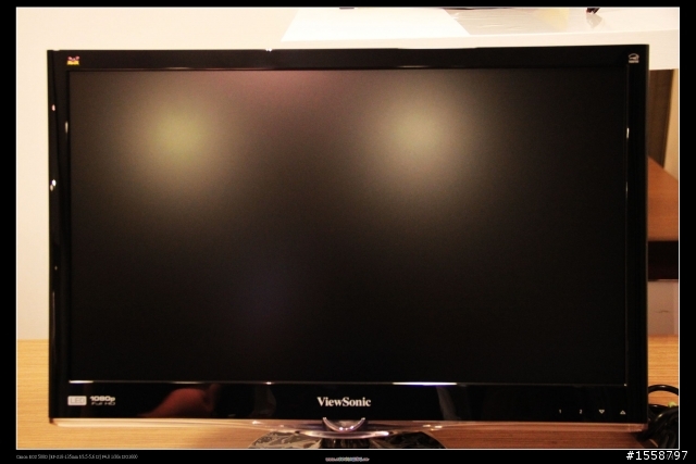 [女王開箱文]超划算的Full HD LED液晶螢幕-Viewsonic VX2450WM