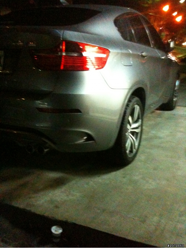 bmw x6m 開箱照.....彰化現場   加墾丁逛逛<i phone拍攝!抱歉有一點糢糊!@@>