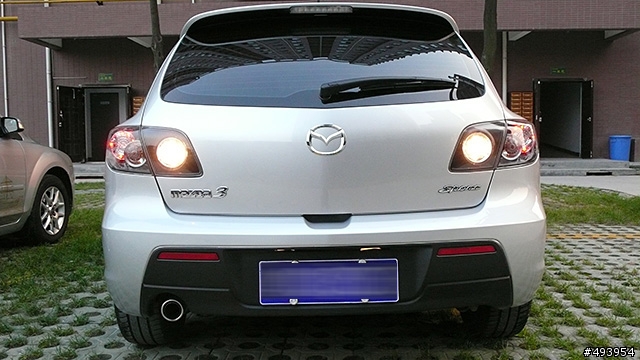 08款~Mazda3 5D 後霧燈更換作業!