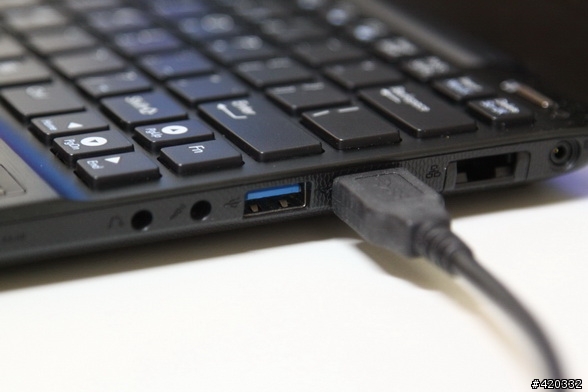 [開箱] 我也敗入大容量外接硬碟了 - Seagate FreeAgent GoFlex Desk