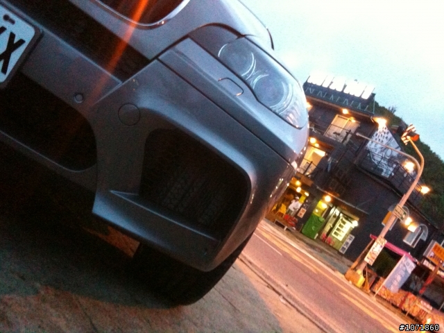 bmw x6m 開箱照.....彰化現場   加墾丁逛逛<i phone拍攝!抱歉有一點糢糊!@@>