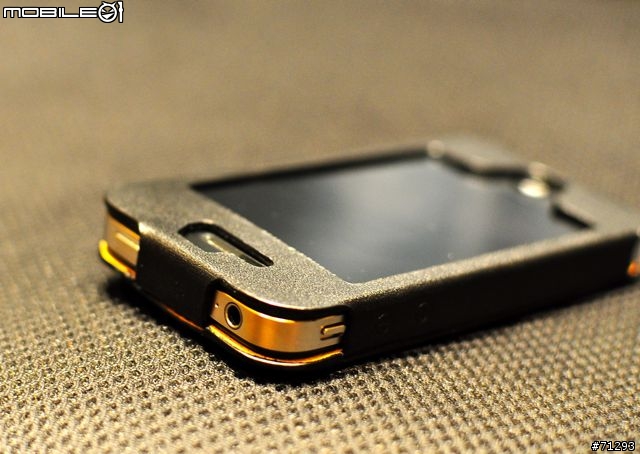 【分享】iPhone4專用超薄皮套 GGMM Bags & Cases