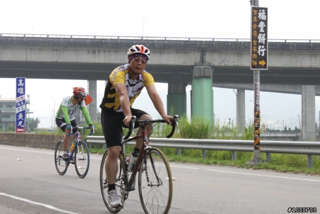 2010.09.03新增-2010.08.22 環台中100K拉力賽-車友照片(鯉魚潭轉140縣道&航空站補給站前)(持續新增中,請耐心等候~謝謝大家)