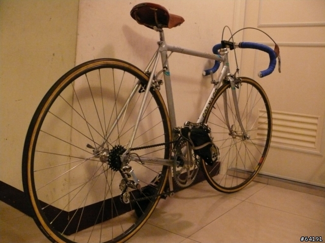 [開箱文] 全球限量250台的1983年Colnago 可樂果 Oval CX