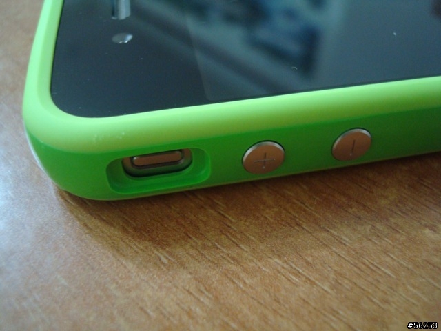 iPhone4 + 綠色 bumpers 開箱