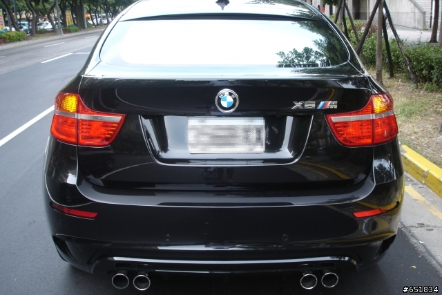 天母休息的猛獸-X6M