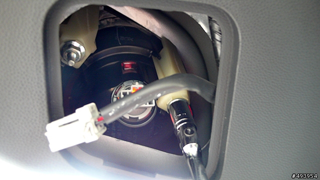 08款~Mazda3 5D 後霧燈更換作業!
