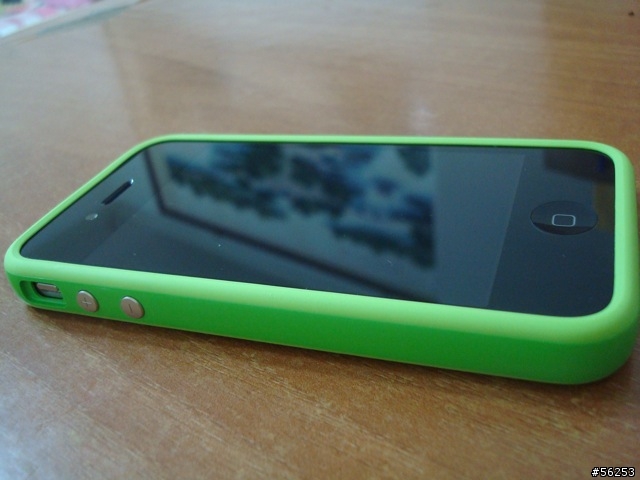iPhone4 + 綠色 bumpers 開箱