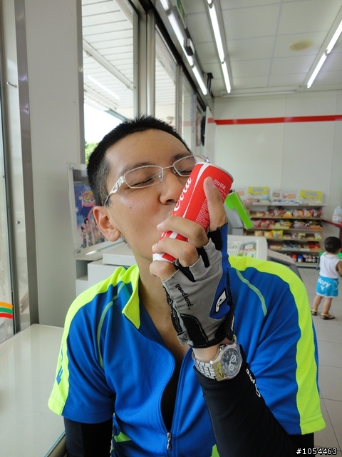 [遊記分享]FUJI贊助之瘋狂愛國環島行!  台北出發，順時針，風雨無阻上蘇花，九天歸來~圖多小心