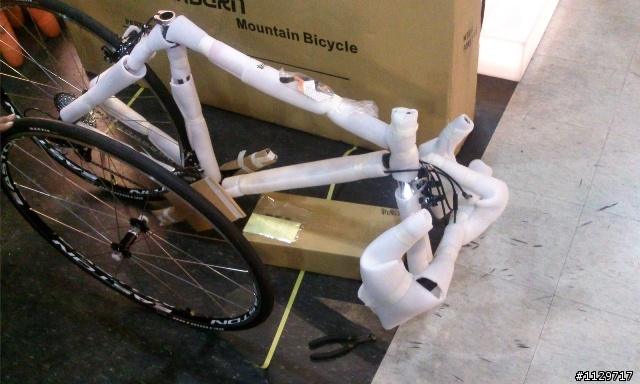 我的第一台公路車 開箱照(正在適應當中)
