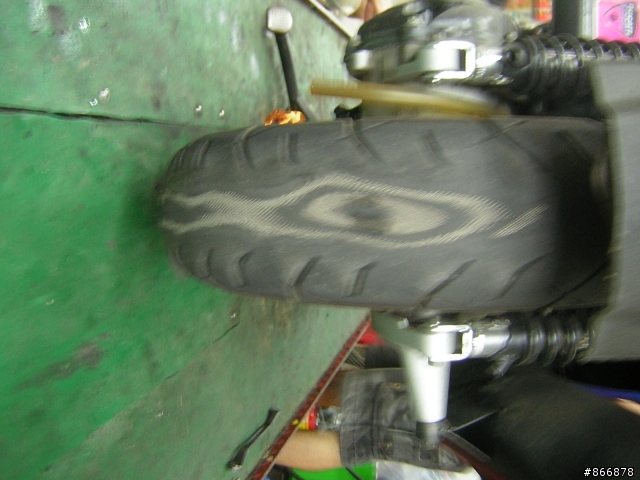 挑戰IRCSS５３０RR輪胎極限危險 （其實我也不想剛好遇到）
