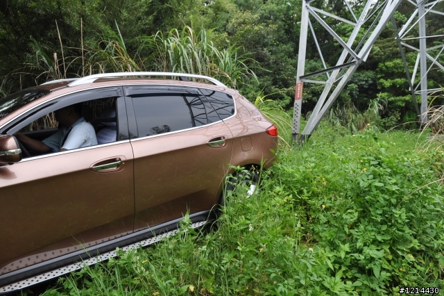 luxgen7suv挑戰極限深度off-road
