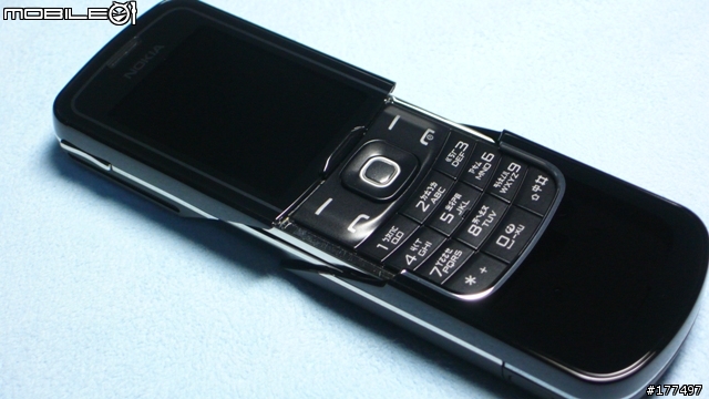 [維修篇]經典琉璃，NOKIA 8600 換新裝