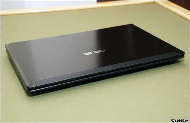 [開箱] U35JC的開箱...430M+2GB+500G...