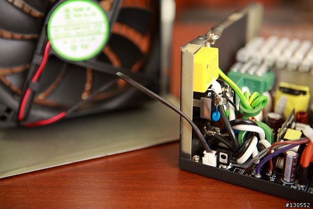 [開箱]CoolerMaster金牌模組PSU 1200W 簡介及測式