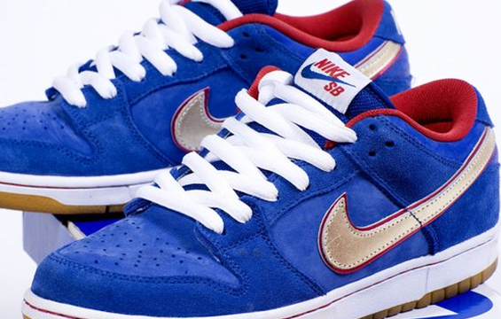 NIKE DUNK SB ERIC KOSTON  一中街附近有在賣這一雙嗎><!!