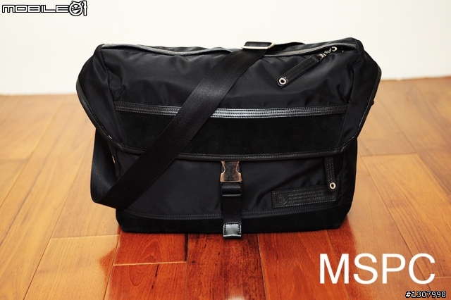 22樓新增素人著用圖 我的MSPC開箱文 再晚還是要開箱~~~01首發側背包