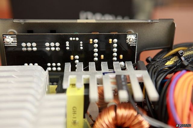 [開箱]CoolerMaster金牌模組PSU 1200W 簡介及測式
