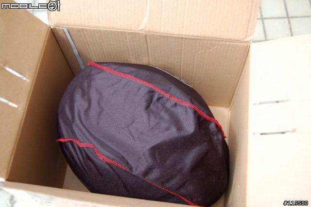 [不專業開箱文]之Reevu後視鏡安全帽