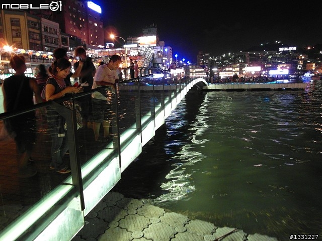 剛入手的 WB2000 試拍