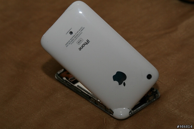 提醒大家不要嘗試把IPHONE拆開
