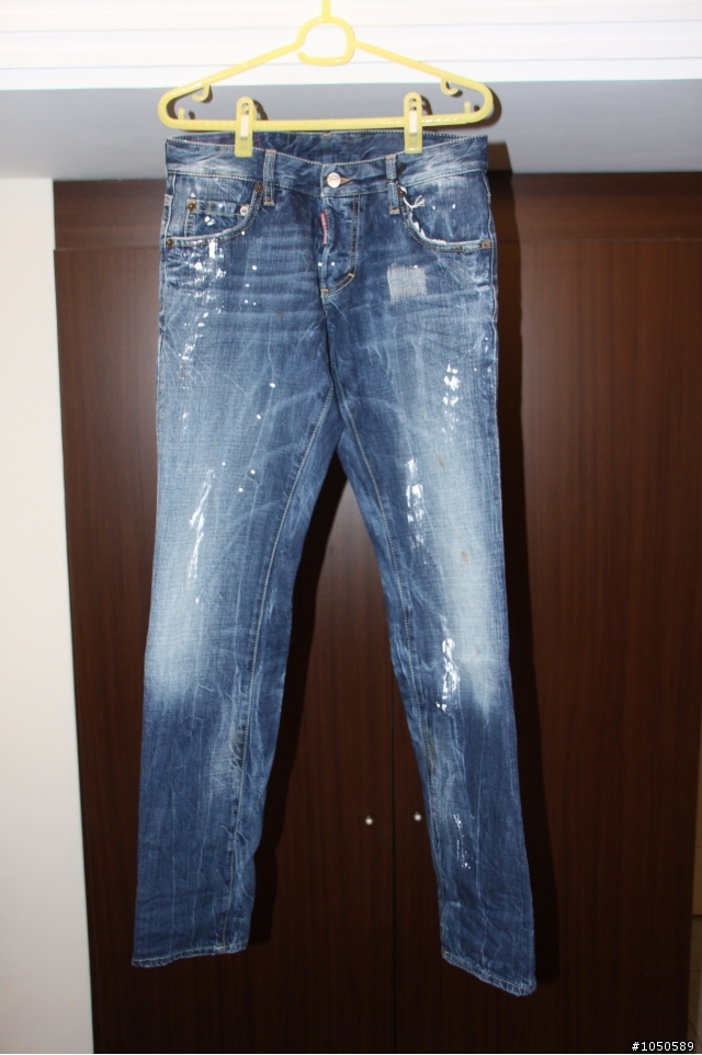 2010早秋 Dsquared2 牛仔褲喔
