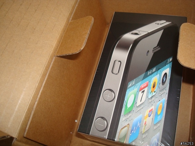 iPhone4 + 綠色 bumpers 開箱