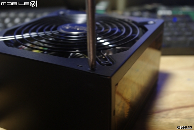 [開箱] 蝶龍再臨 振華冰山金蝶400W