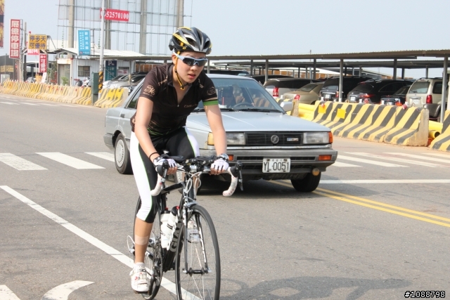 2010.09.03新增-2010.08.22 環台中100K拉力賽-車友照片(鯉魚潭轉140縣道&航空站補給站前)(持續新增中,請耐心等候~謝謝大家)