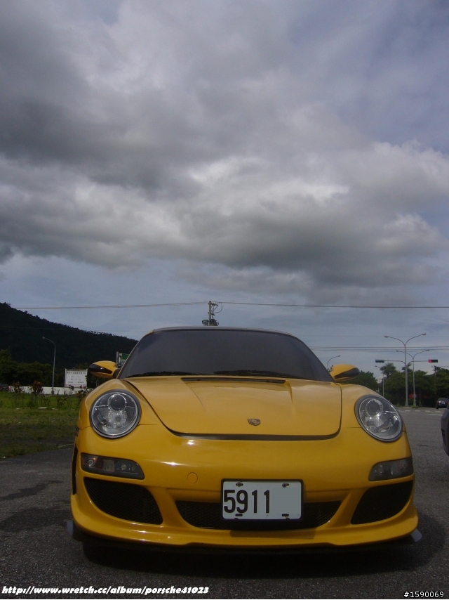 去花蓮玩遇到小車隊