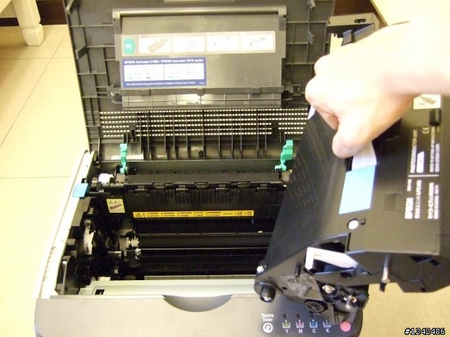 [開箱+評測] 簡單好用的阿Q彩雷 EPSON C1600