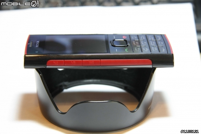 [ 新機來囉 ] 輕巧酷炫的音樂精靈 – NOKIA X2