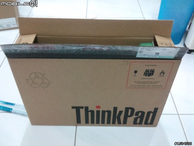 [開箱] 不專業的Lenovo ThinkPad T410s 簡單開箱