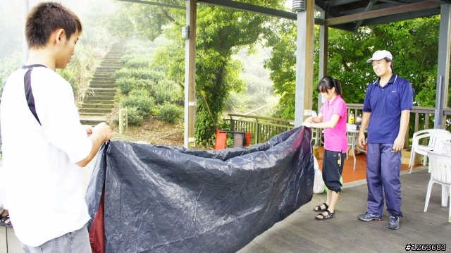 [分享] 8/6、7太平龍興宮露營趣 and [補發]8/1阿評獨立山臨時約爬