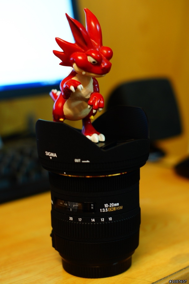 [血淚開箱]超廣角 SIGMA 10-20mm 3.5 for sony