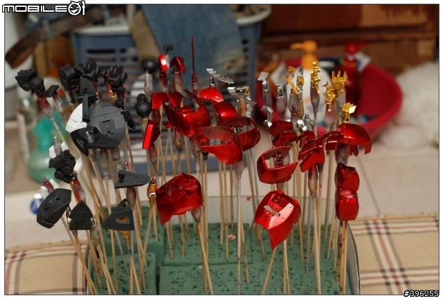 【心得】【作品分享】紅色就是王牌!非專業製作 1/100 Alteisen 異色版 SOLO秀