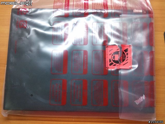 [開箱] 不專業的Lenovo ThinkPad T410s 簡單開箱