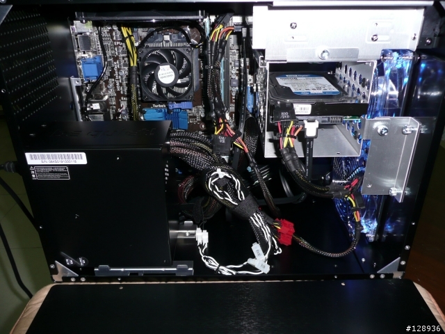 [簡單開箱]聯力PC-V354機殼(08/31補上裝機圖)