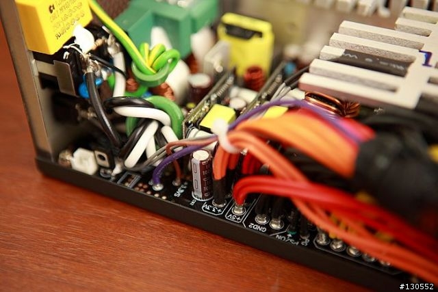 [開箱]CoolerMaster金牌模組PSU 1200W 簡介及測式