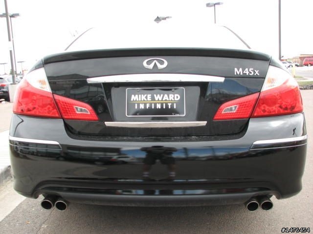 INFINITI M35 尾翼