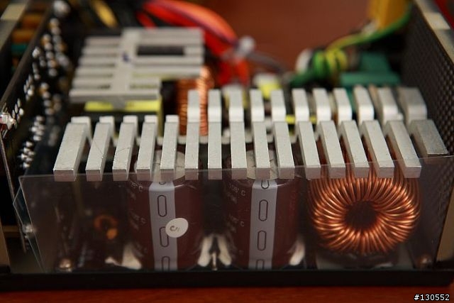 [開箱]CoolerMaster金牌模組PSU 1200W 簡介及測式