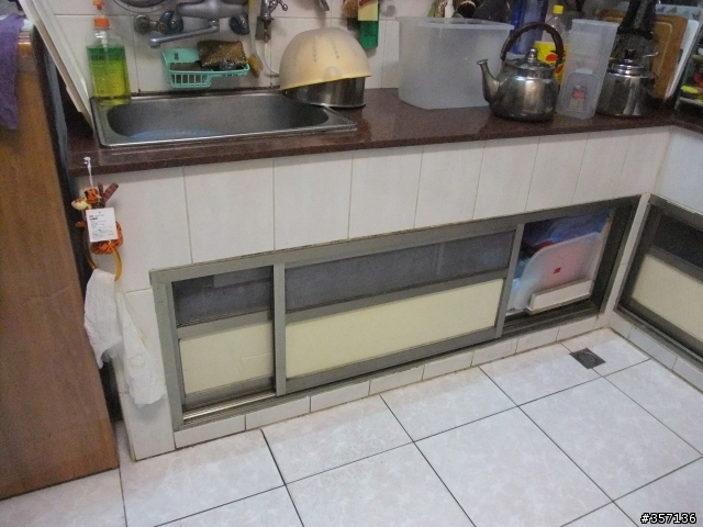 用系統櫃剩料 DIY 隱藏式垃圾桶...川湖新產品 3M89