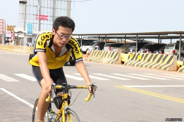 2010.09.03新增-2010.08.22 環台中100K拉力賽-車友照片(鯉魚潭轉140縣道&航空站補給站前)(持續新增中,請耐心等候~謝謝大家)