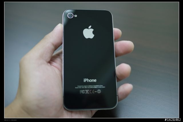 (開箱) iPhone 4 美版32G開箱! icon畫質/遊戲解析度問題