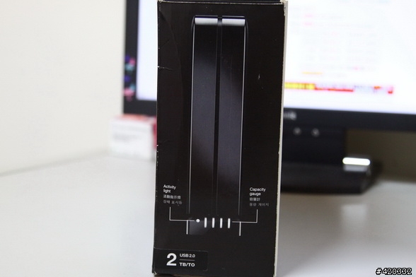 [開箱] 我也敗入大容量外接硬碟了 - Seagate FreeAgent GoFlex Desk