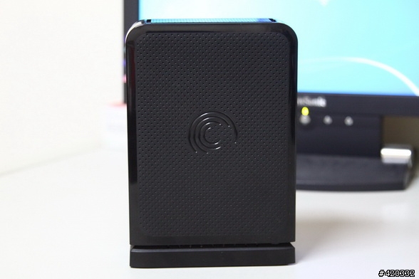 [開箱] 我也敗入大容量外接硬碟了 - Seagate FreeAgent GoFlex Desk