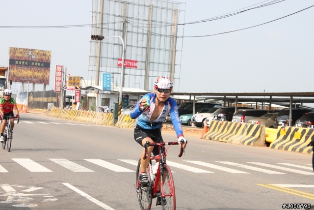 2010.09.03新增-2010.08.22 環台中100K拉力賽-車友照片(鯉魚潭轉140縣道&航空站補給站前)(持續新增中,請耐心等候~謝謝大家)