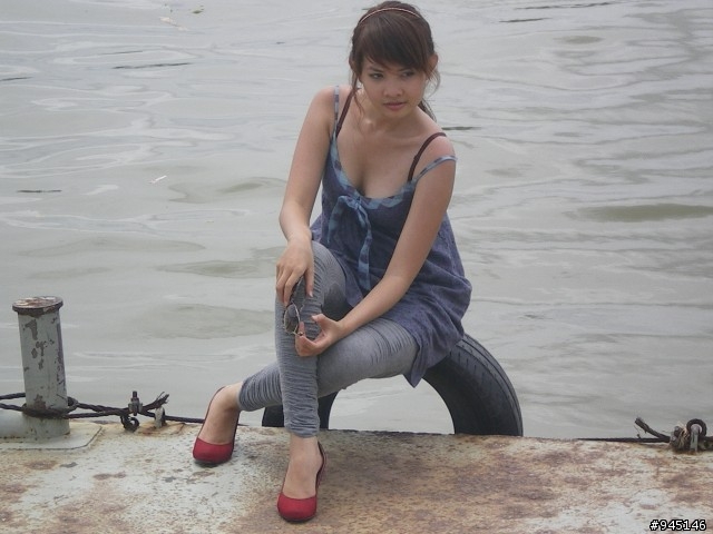 長的很像楊承琳的越南妹...很兇..